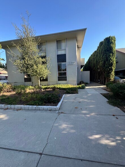 Building Photo - 1127 Magnolia St