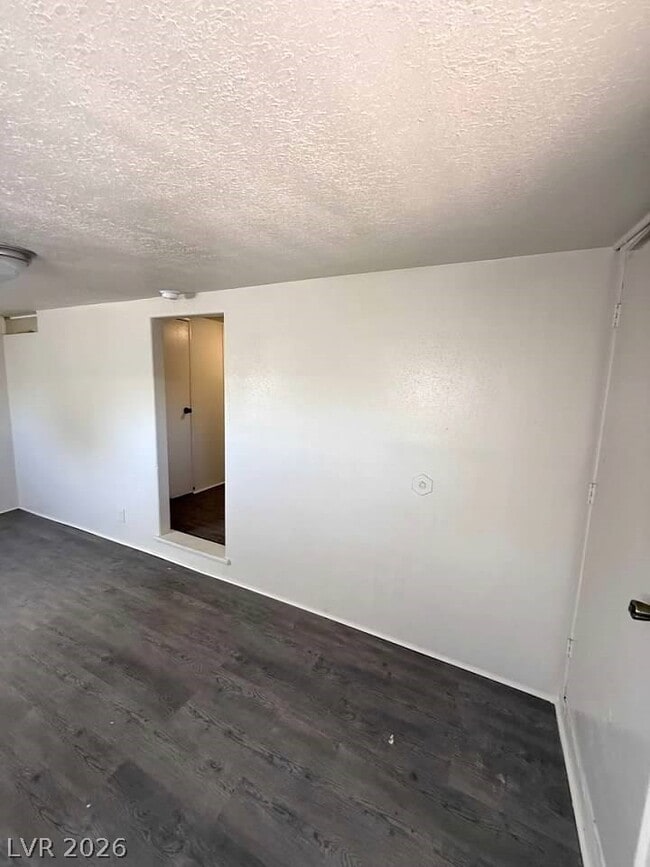 Building Photo - 5051 Sitka Ln