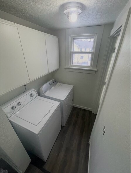 Building Photo - 806 8th St