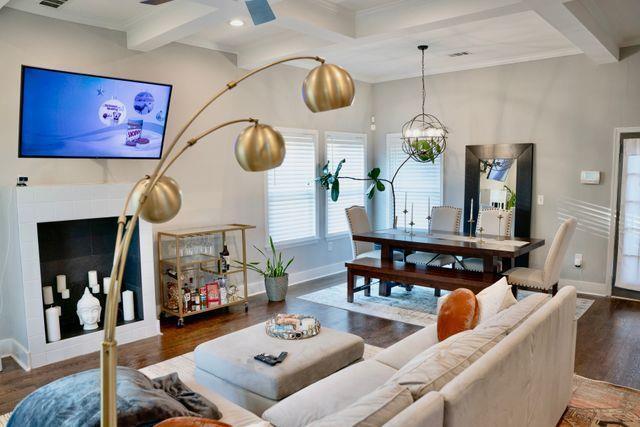 Building Photo - 1005 Birch St SW