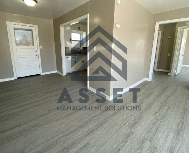 Building Photo - 2 Bedroom Rent to Own!!