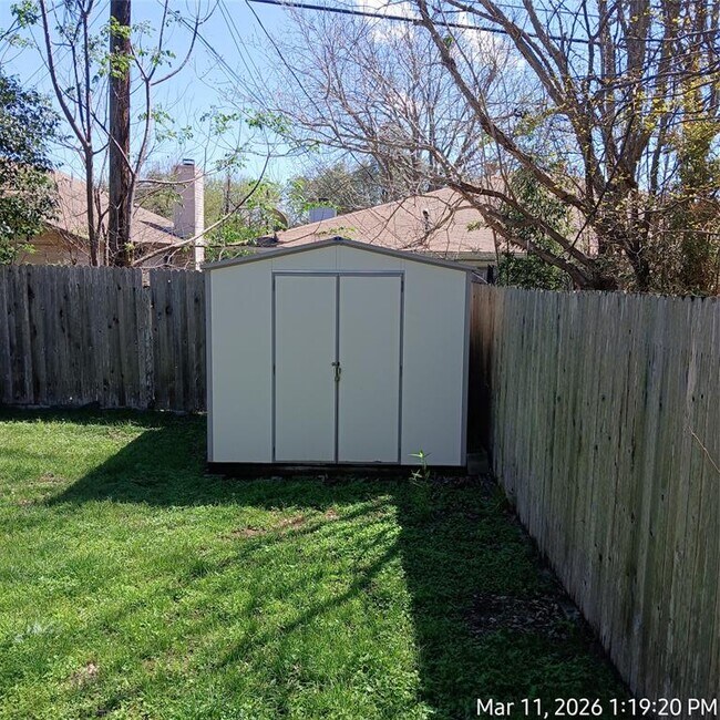 Building Photo - 7229 Aldea Dr