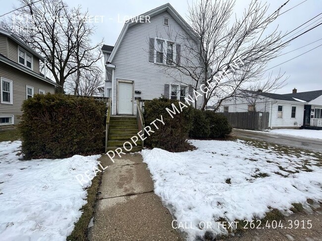 Building Photo - 1911 43rd St