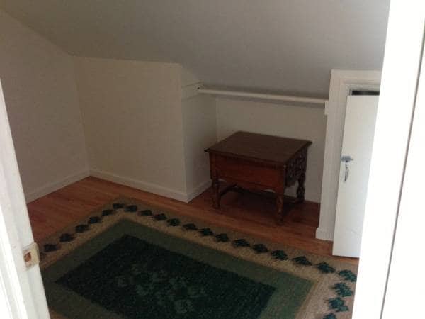 Building Photo - 20 Cedar St