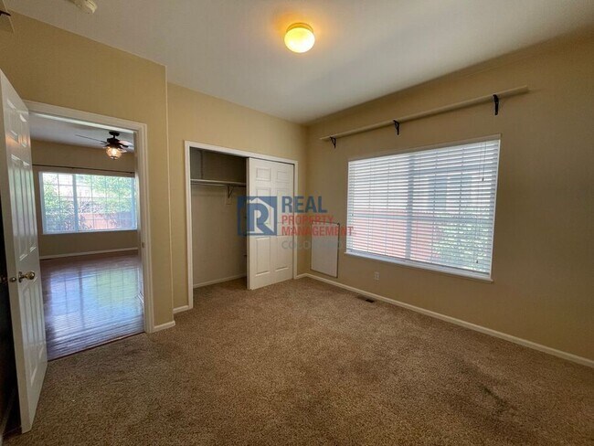 Building Photo - 6726 Annanhill Pl
