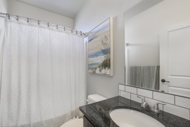 Building Photo - 1419 Blue Grouse Way