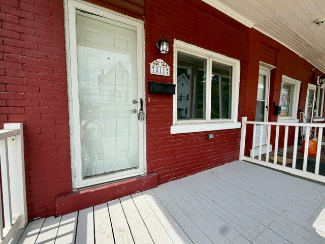 Building Photo - 811 Farragut St