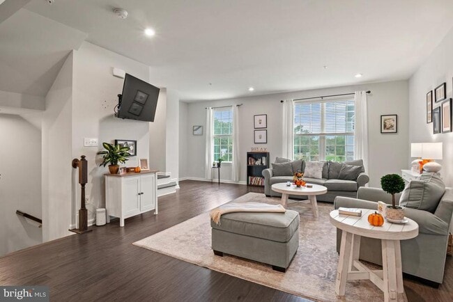 Building Photo - 410 Arbor Blvd