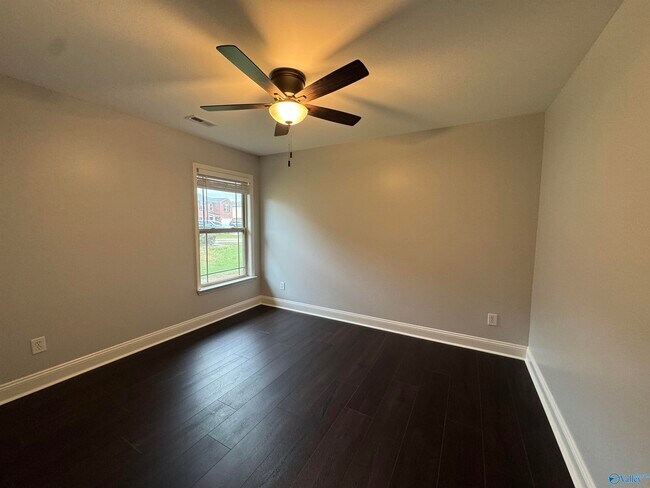 Building Photo - 212 Grantham Cir