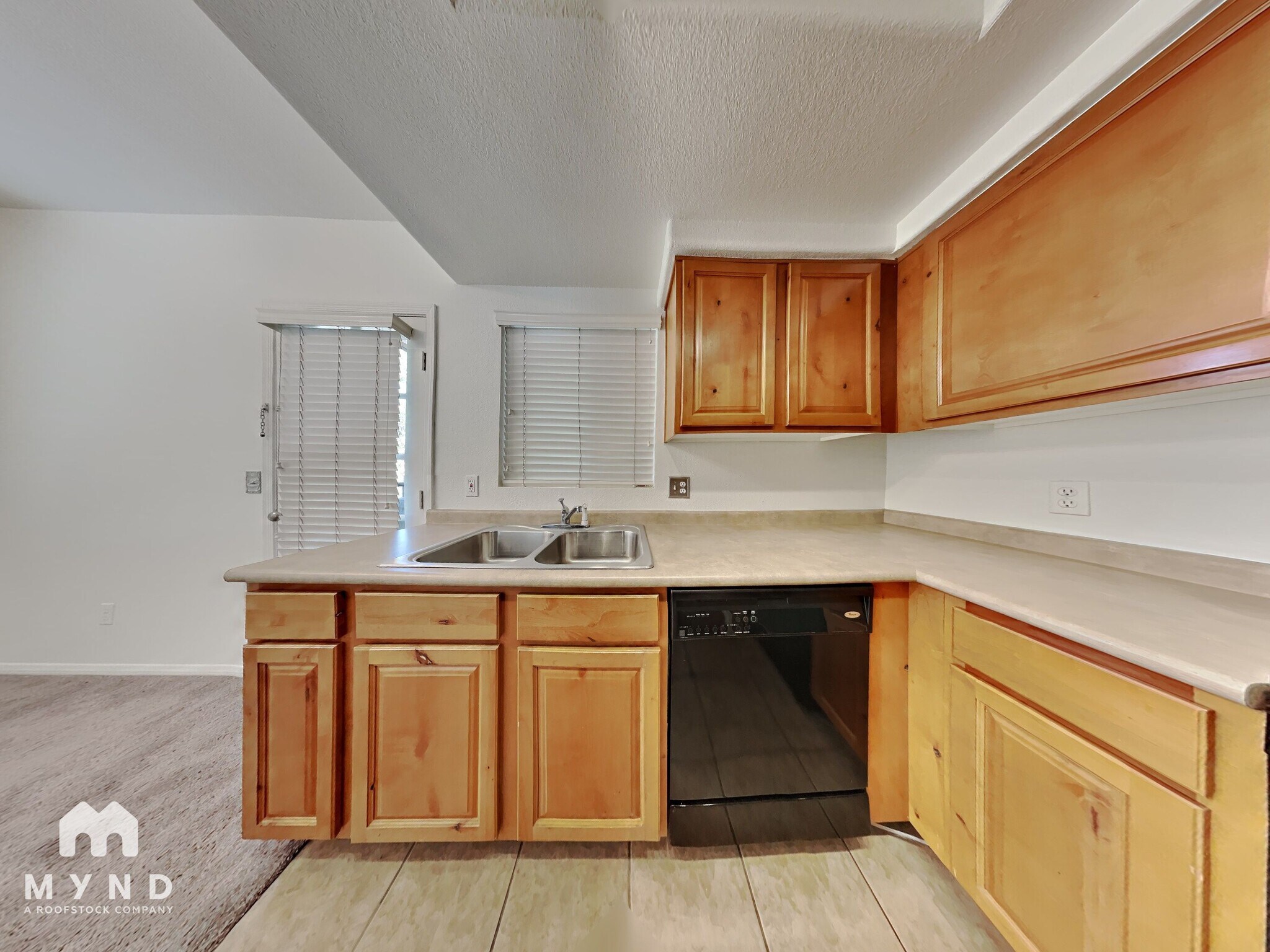 Building Photo - 1825 W Ray Rd