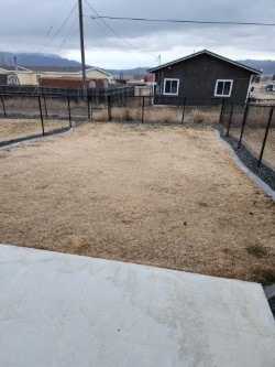 Building Photo - 502 E 2nd Ave