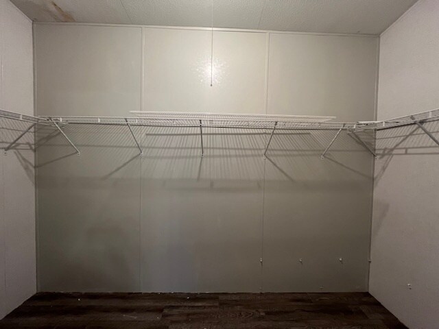 Building Photo - 56 Willowbrook Ct