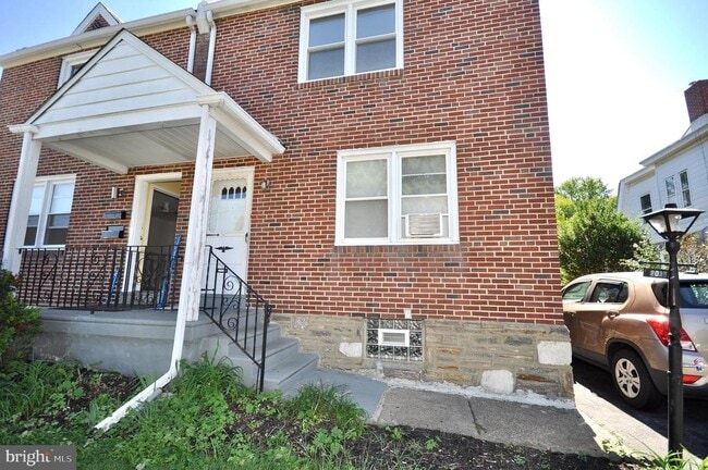 Building Photo - 8035 Pine Rd