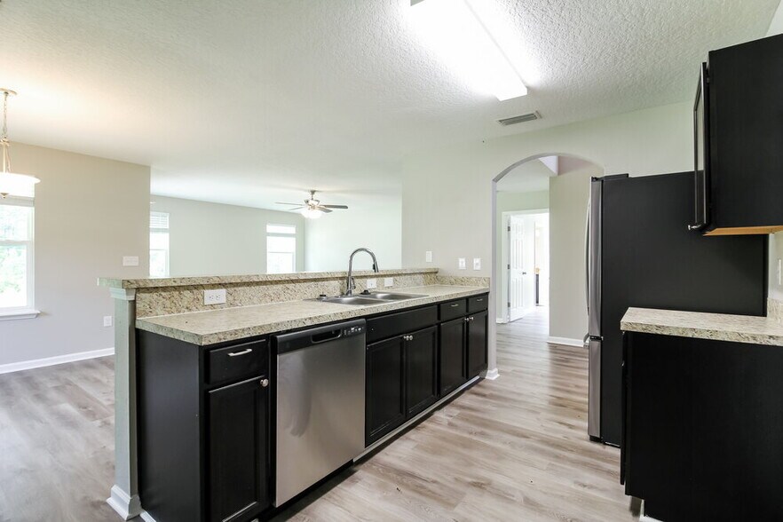 Building Photo - 77808 Lumber Creek Blvd