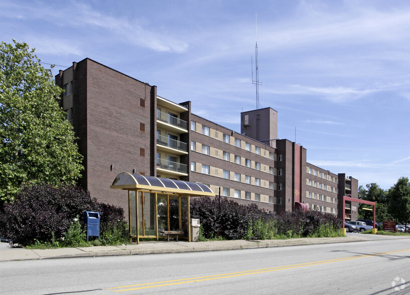 Primary Photo - Ambassador Apartments