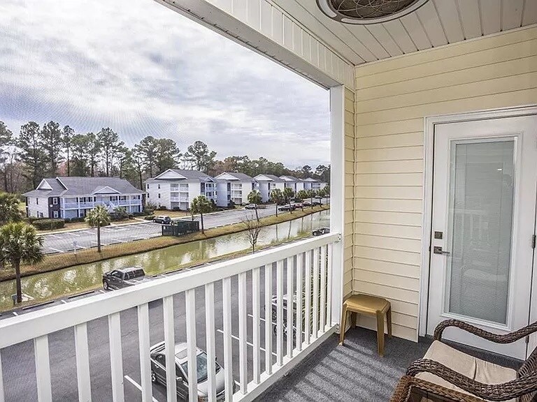 Building Photo - 1298 River Oaks Dr