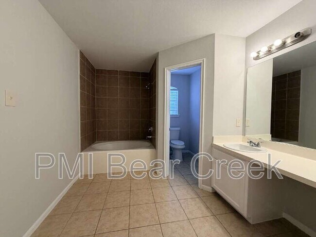 Building Photo - 6407 Waldron Dr