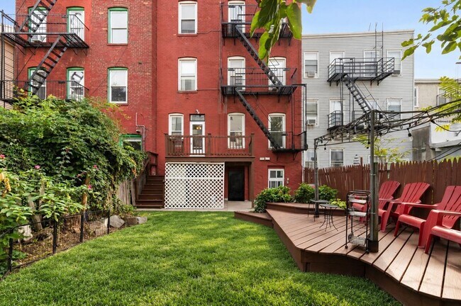 Building Photo - 477 Palisade Ave