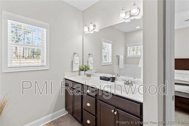Building Photo - 1245 Whitney Dr