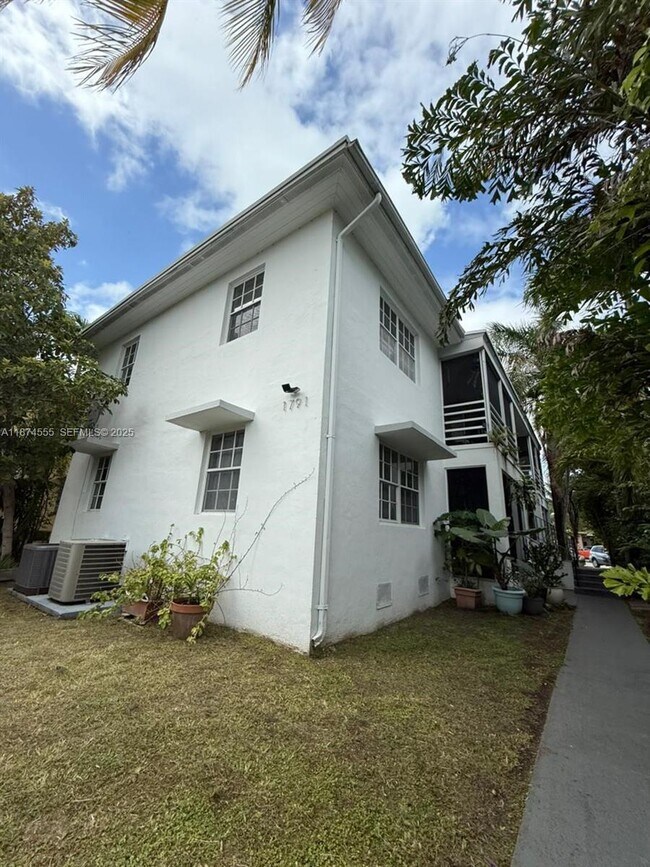 Building Photo - 1791 Marseille Dr