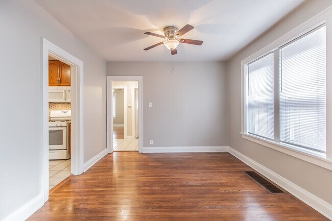 Building Photo - 7729-31 Gissler Ave