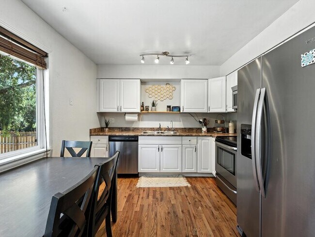 Building Photo - 4750 Wilde Dr