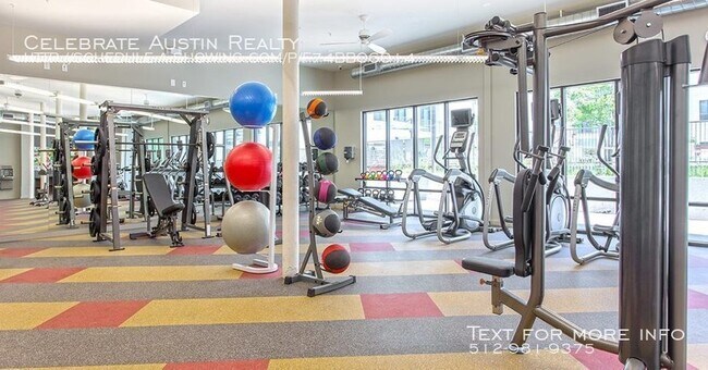 Building Photo - Corazon