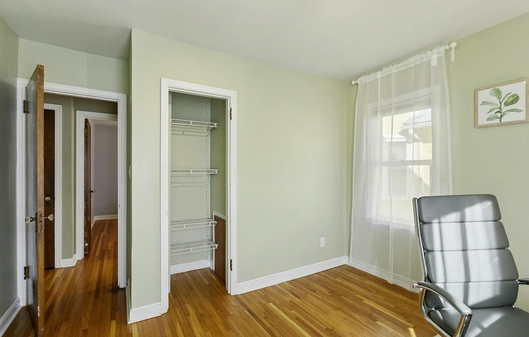 Building Photo - 5749 Pleasant Ave