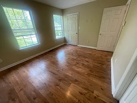 Building Photo - 3720 Regency Park Dr