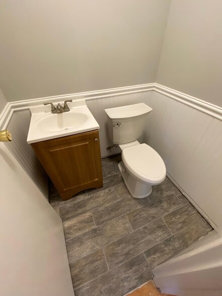 Building Photo - 601 Mountain Ave