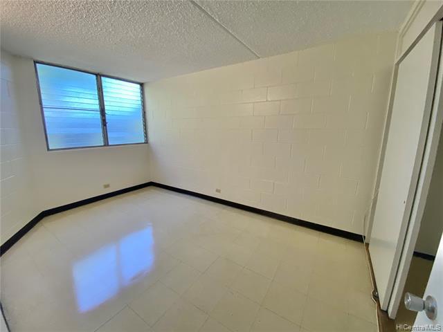 Building Photo - 1228 Lunalilo St