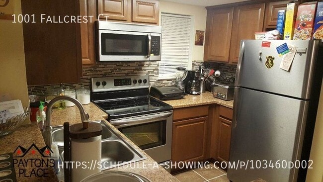 Building Photo - 1001 Fallcrest Ct
