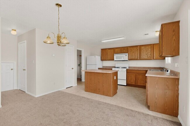 Building Photo - 8300 Bluffs Edge Pl NW