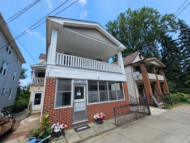 Building Photo - Little Italy Student Housing