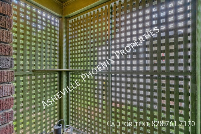 Building Photo - 21 Sylvan Ave