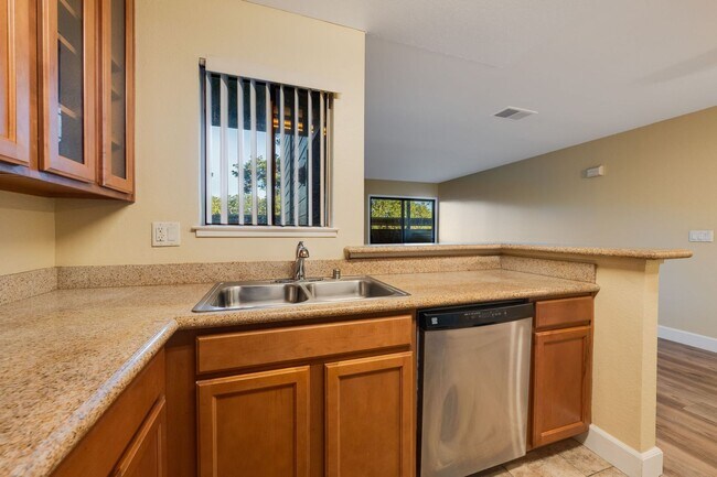 Building Photo - 3715 Tallyho Dr