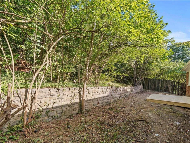 Building Photo - Section 8 APPROVED 3-bedroom