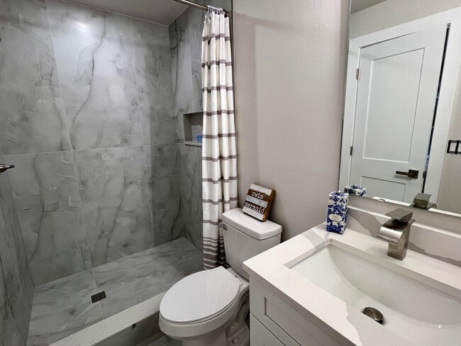 Building Photo - 3023 Sea Gate Cir