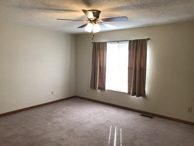 Building Photo - 1003 North Ave