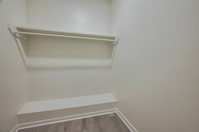 Building Photo - 17215 Stratford Green Dr
