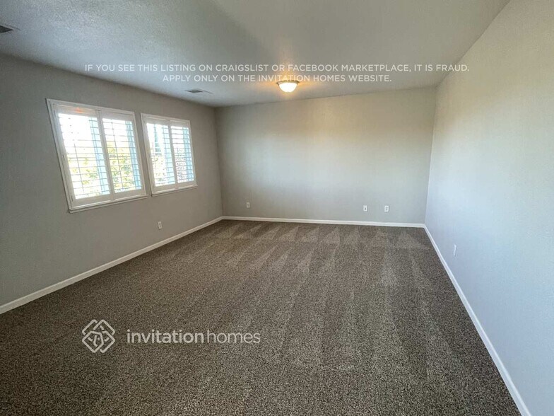 Building Photo - 406 Tara Bella Pl