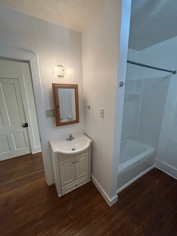 Building Photo - 340 N Franklin St