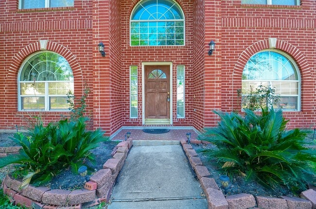 Building Photo - 13823 Eldridge Garden Cir