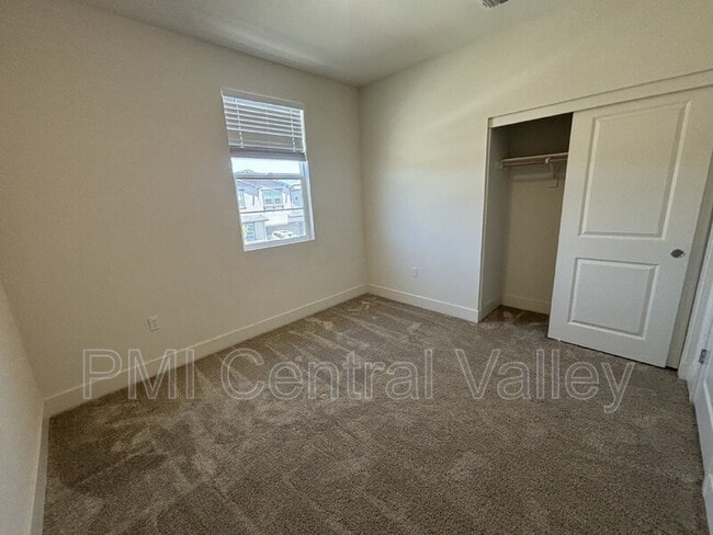 Building Photo - 3226 Tibidabo St