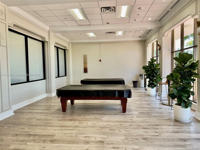 Building Photo - 5600 Collins Ave