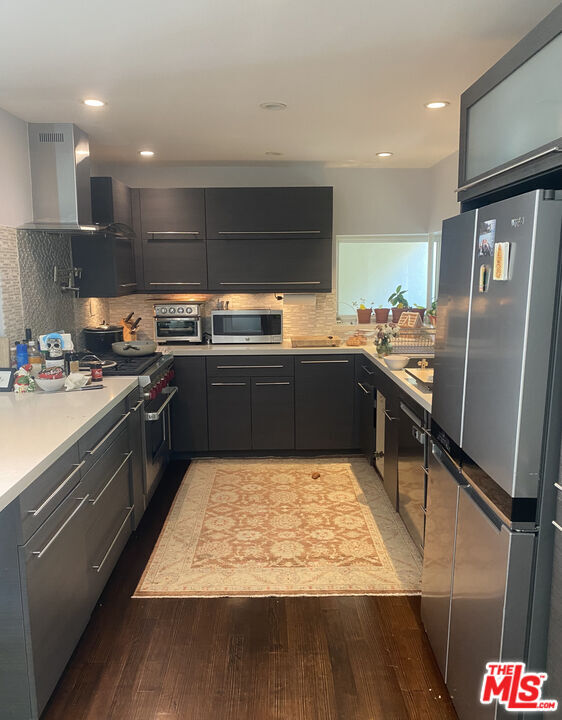 Building Photo - 1617 Roscomare Rd