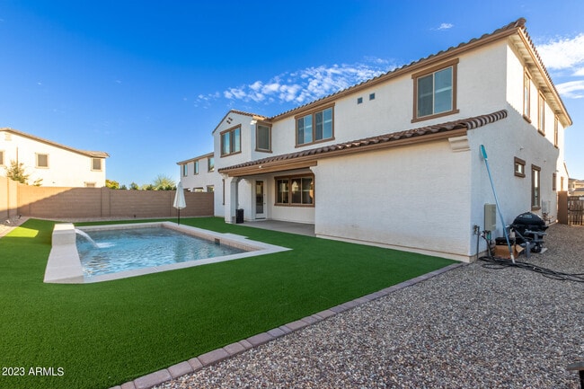 Building Photo - 14038 W Desert Hollow Dr