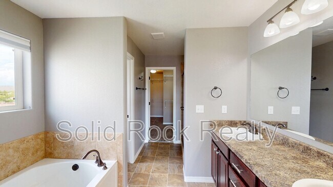 Building Photo - 8341 Needle Drop Ct