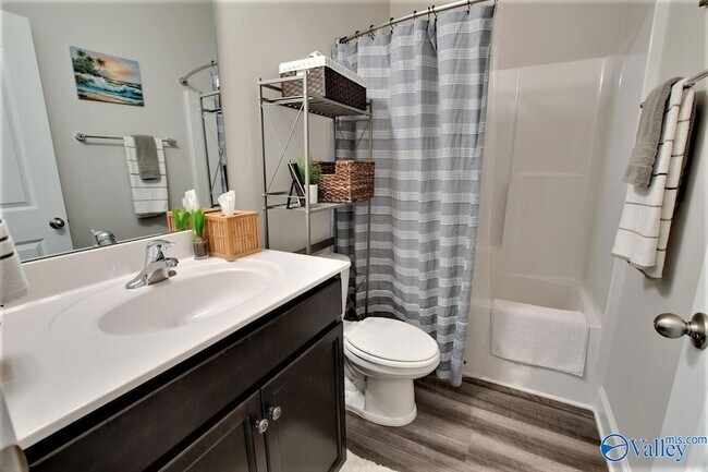 Building Photo - 155 Grey Fawn Trail