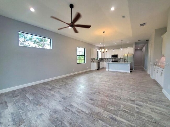 Building Photo - 1038 San Cristobal Ave